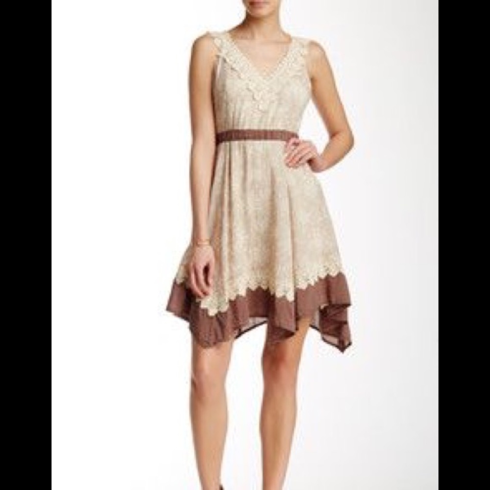 NWT RYU Boho chic flowy dress. Size medium